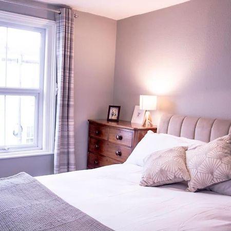 Lovely 3 Bed House In The Heart Of Cheltenham Esterno foto