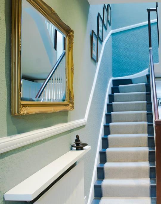 Lovely 3 Bed House In The Heart Of Cheltenham Esterno foto