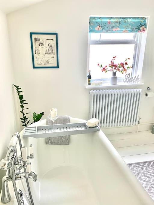 Lovely 3 Bed House In The Heart Of Cheltenham Esterno foto