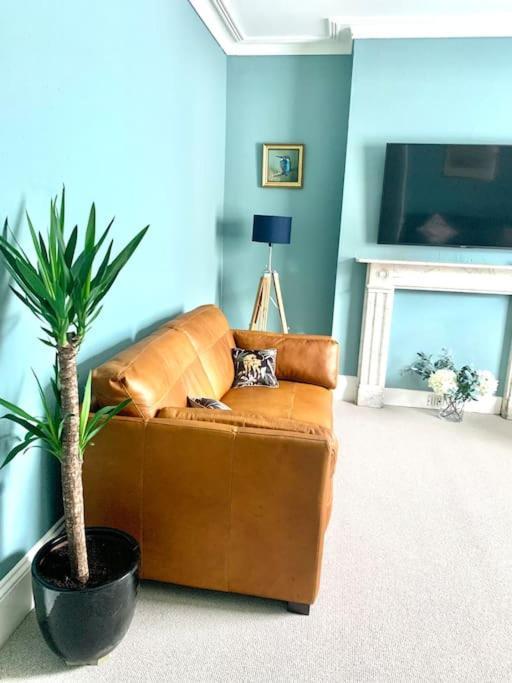 Lovely 3 Bed House In The Heart Of Cheltenham Esterno foto